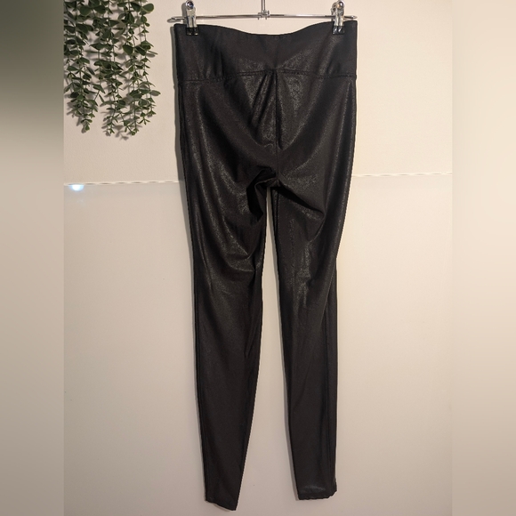 Time and Tru Black Faux Leather Look Leggings - Size Small (4–6) - Picture 3 of 6